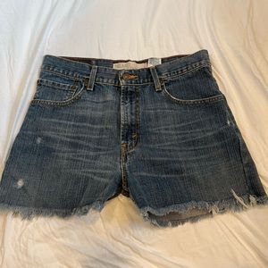 Levi’s 559 cut off shorts